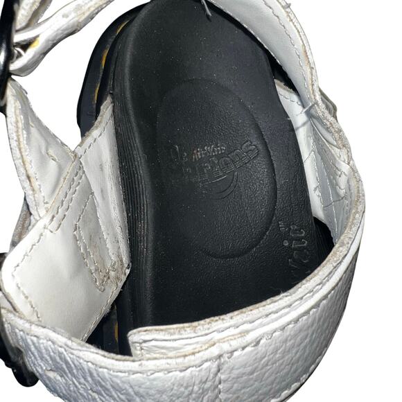 DR MARTENS AIR WAIR VOSS FLUFFY FAUX FUR PLATFORM SANDALS WHITE SIZE 6 women - Picture 8 of 9